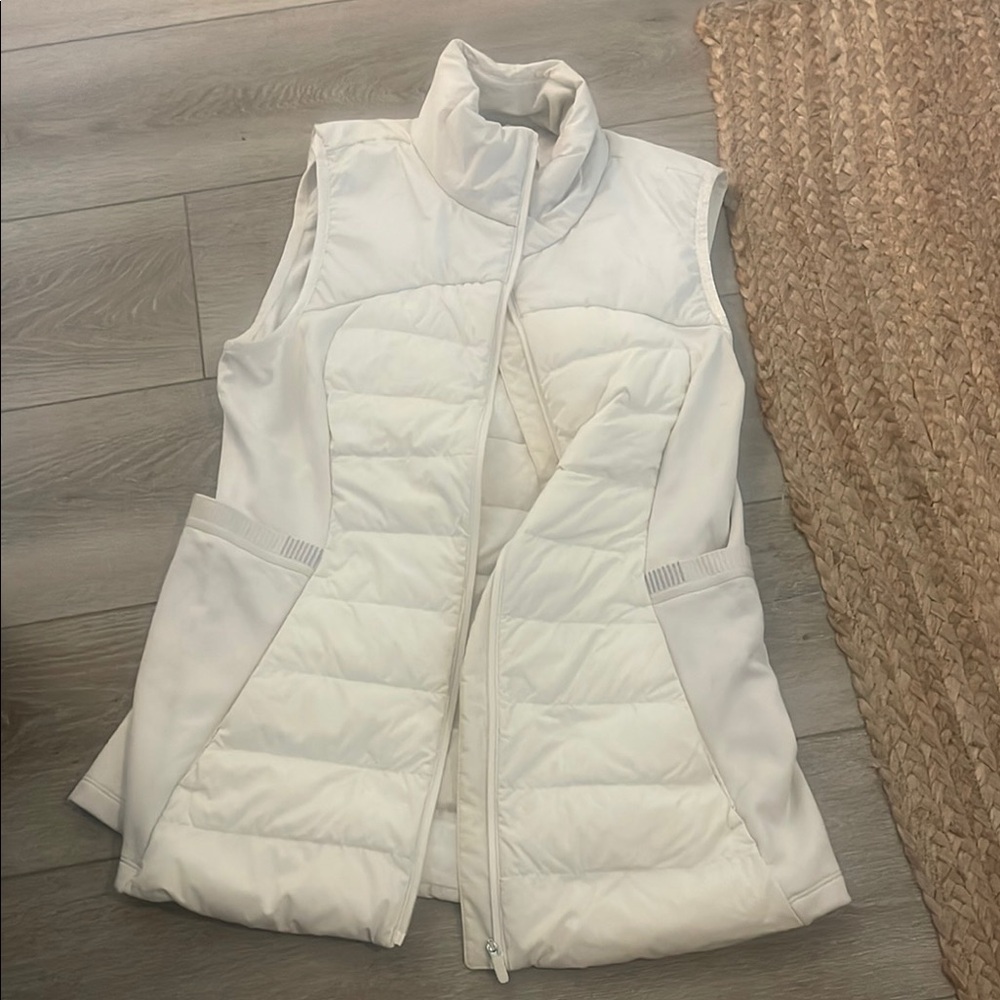 Lululemon Athletica White Quilted Puffer Vest